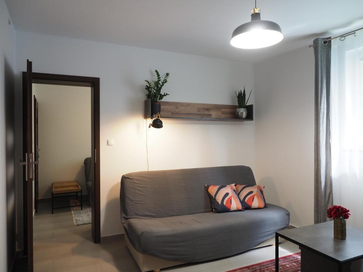 Adobe Apartment - Przytulny I Free Parking ヴロツワフ エクステリア 写真