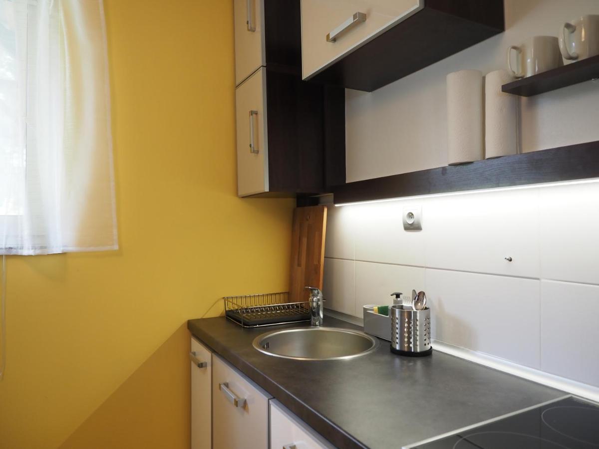 Adobe Apartment - Przytulny I Free Parking ヴロツワフ エクステリア 写真