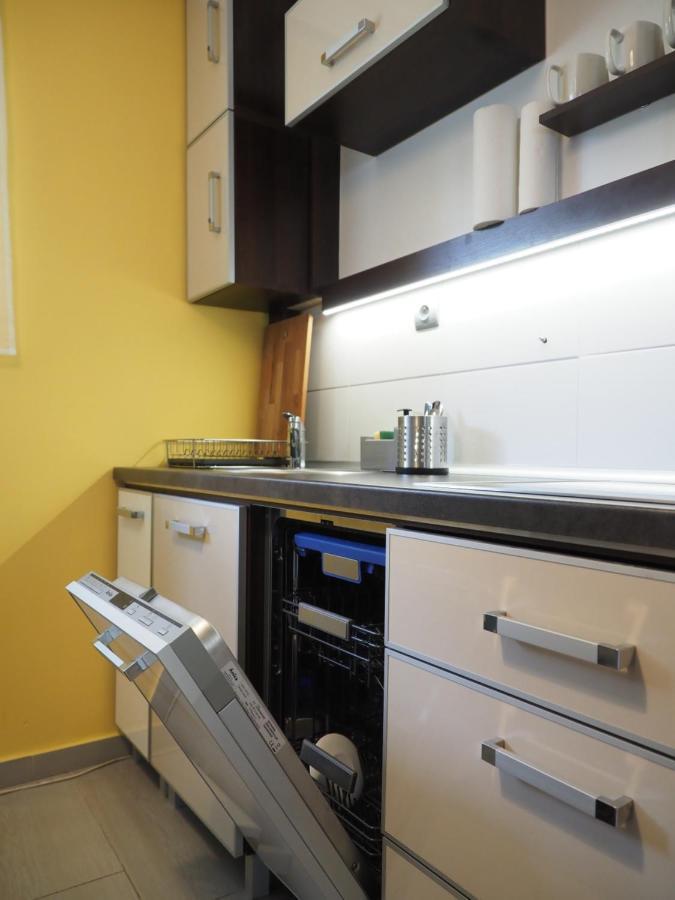 Adobe Apartment - Przytulny I Free Parking ヴロツワフ エクステリア 写真